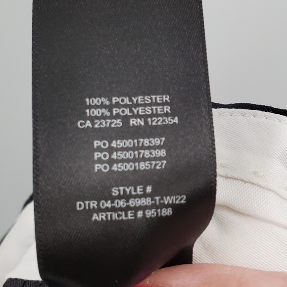 Aritzia Effortless Black Trousers - Picture 6 of 6